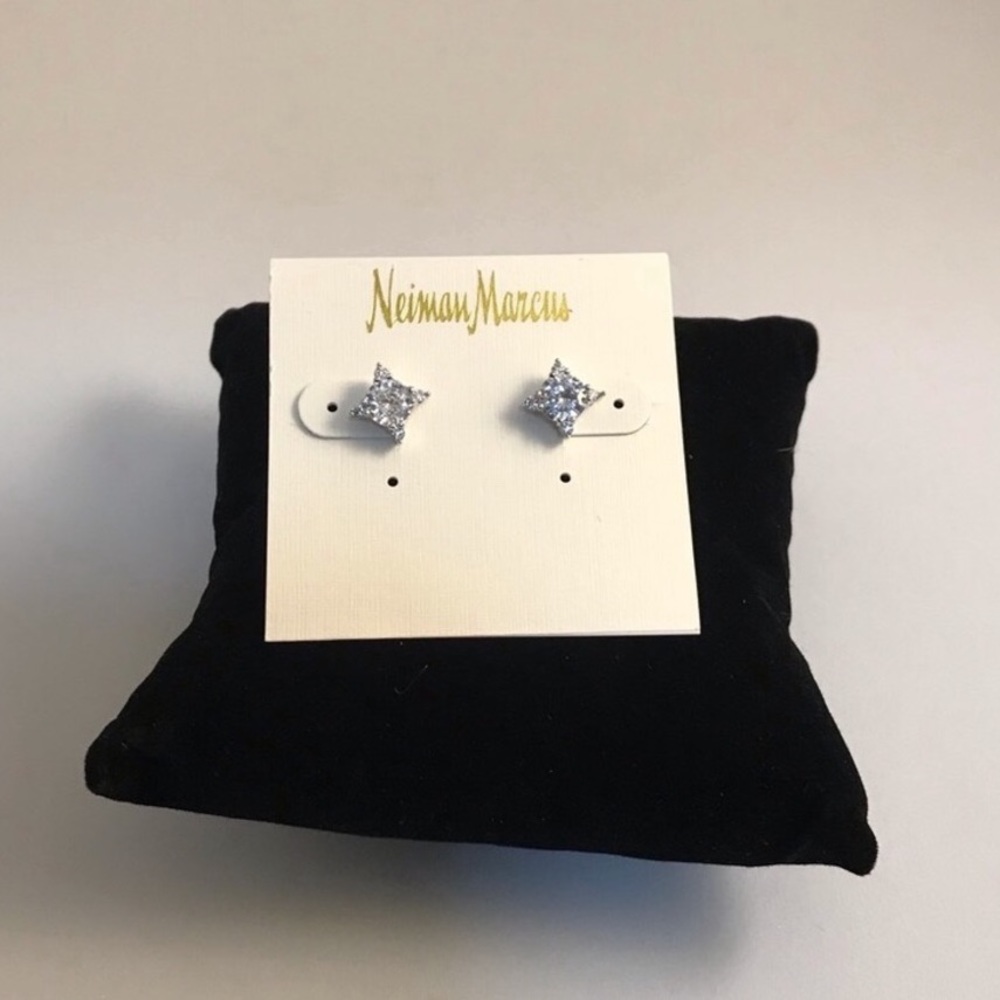 1ct Solitaire Studs - Picture 5 of 14